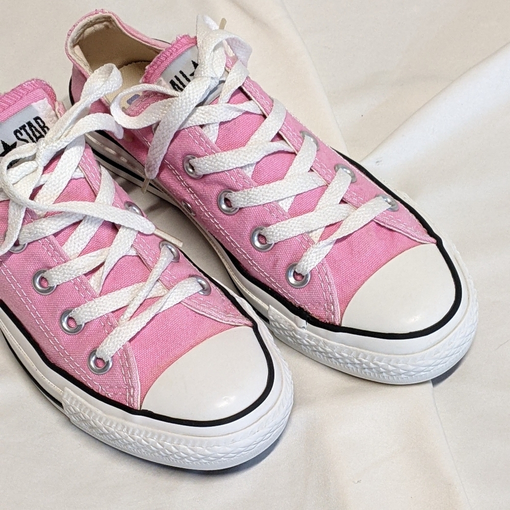 Converse - Picture 6 of 8
